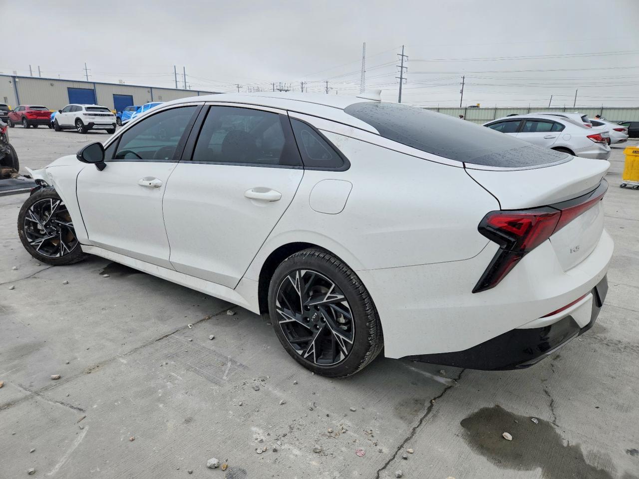 2025 KIA K5 GT LINE photo 3