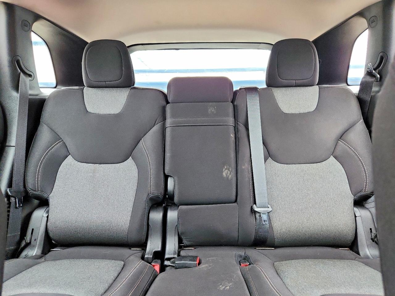 2015 JEEP CHEROKEE photo 19
