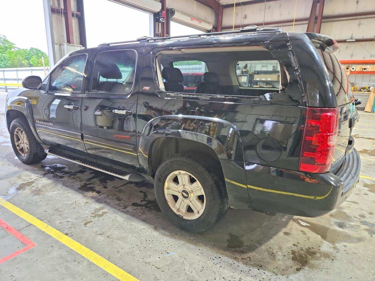 2007 CHEVROLET SUBURBAN K1500 photo 3