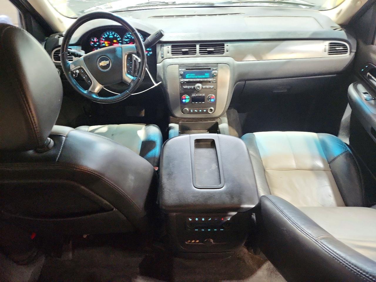 2007 CHEVROLET SUBURBAN K1500 photo 15