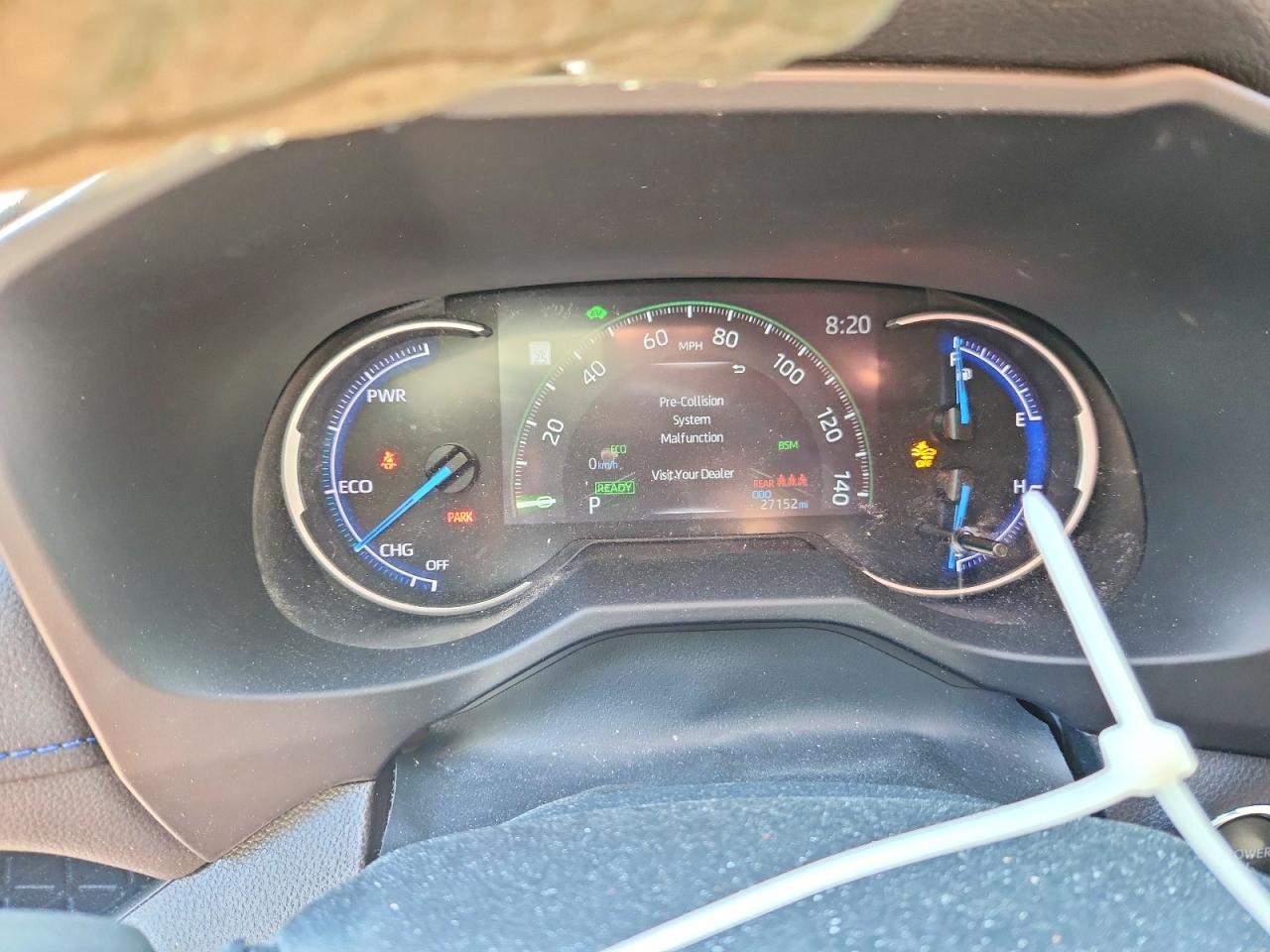 2024 TOYOTA RAV4 SE photo 9