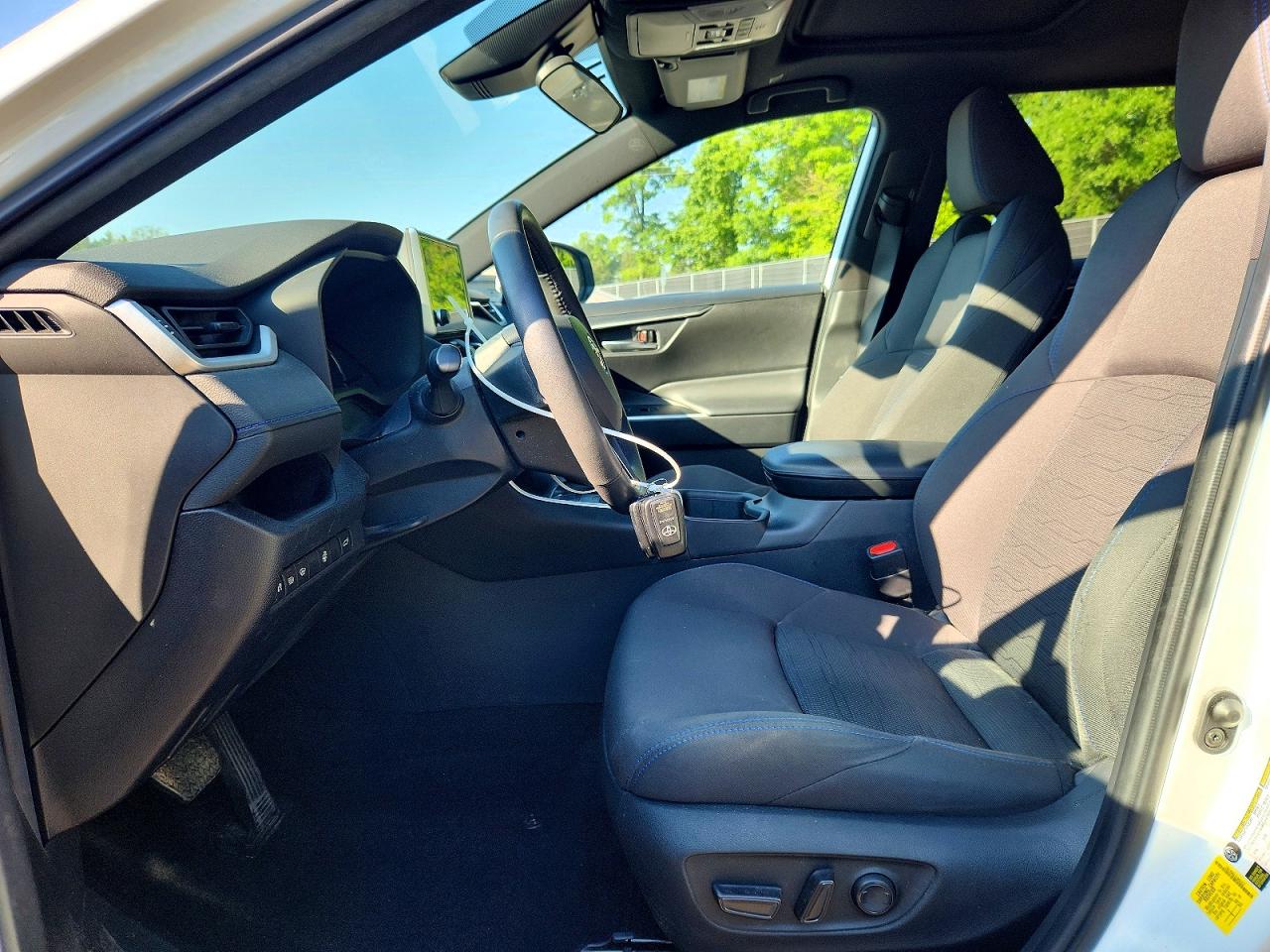 2024 TOYOTA RAV4 SE photo 7