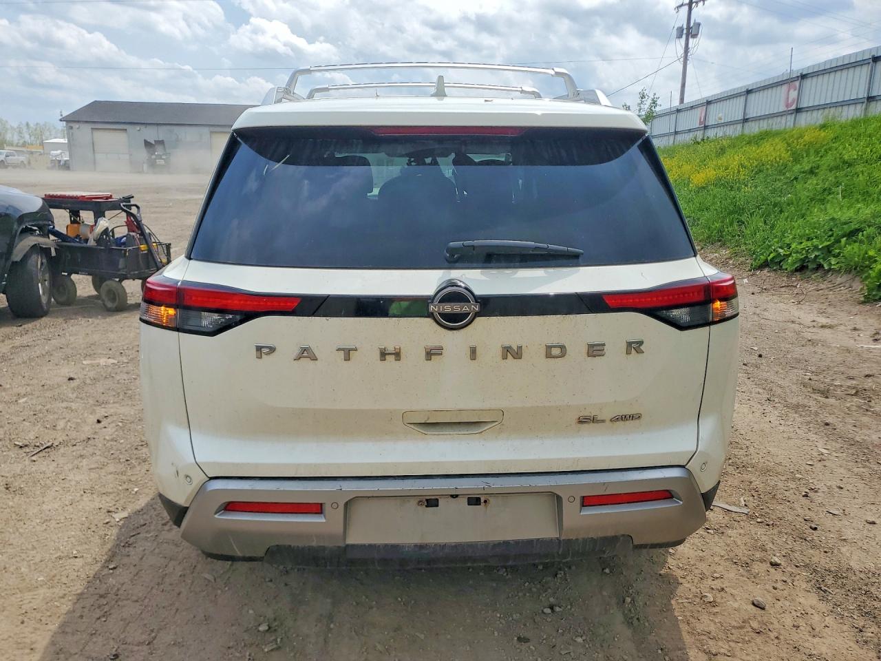 2023 NISSAN PATHFINDER SL photo 16