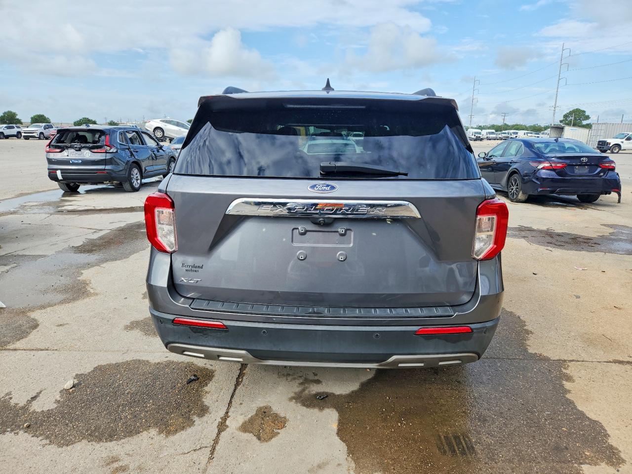 2021 FORD EXPLORER XLT photo 11