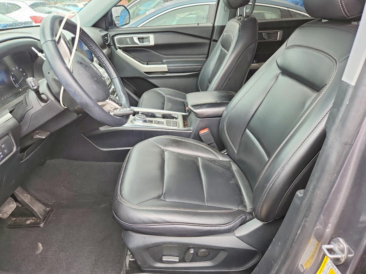2021 FORD EXPLORER XLT photo 13