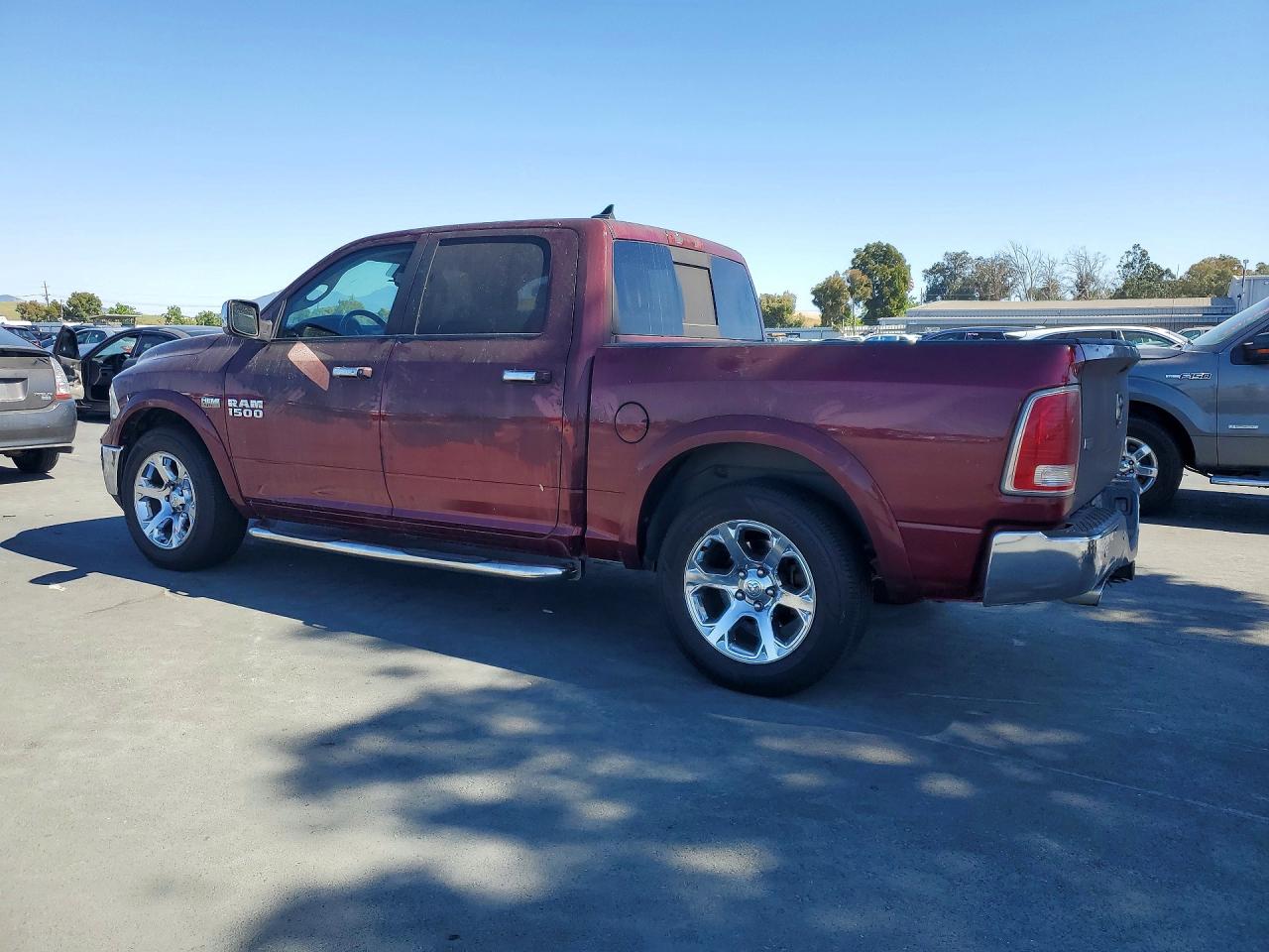 2018 RAM 1500 LARAMIE photo 3