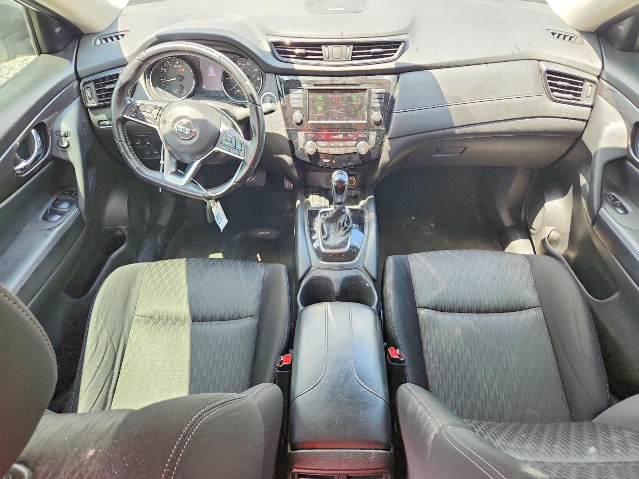 2020 NISSAN ROGUE SV photo 15