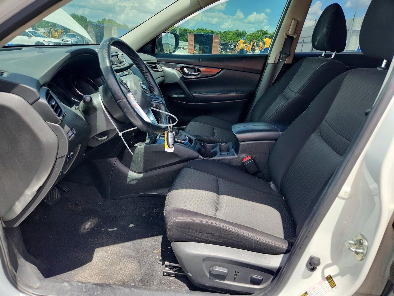 2020 NISSAN ROGUE SV photo 13