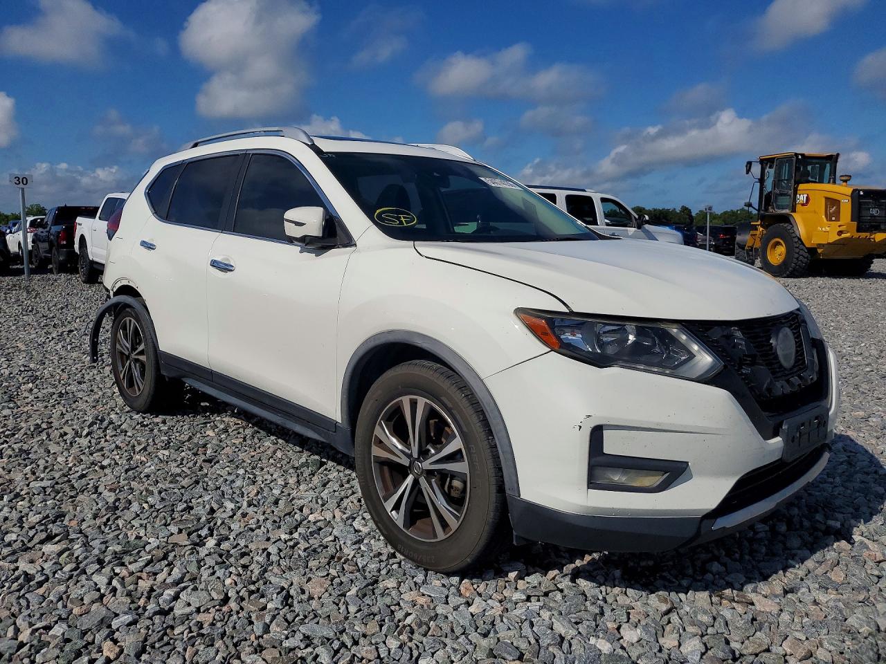 2020 NISSAN ROGUE SV photo 7