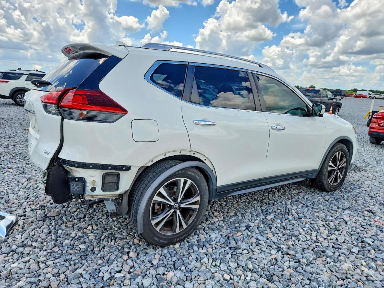 2020 NISSAN ROGUE SV photo 5