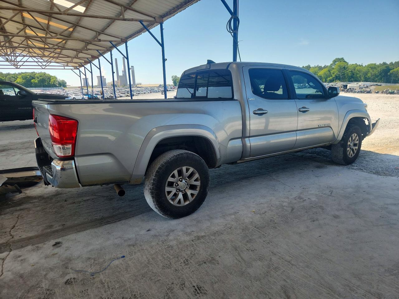 2017 TOYOTA TACOMA SR5 V6 photo 5
