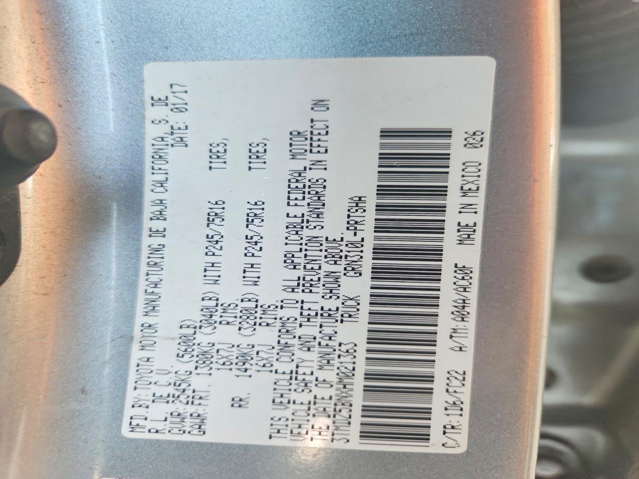 2017 TOYOTA TACOMA SR5 V6 photo 25