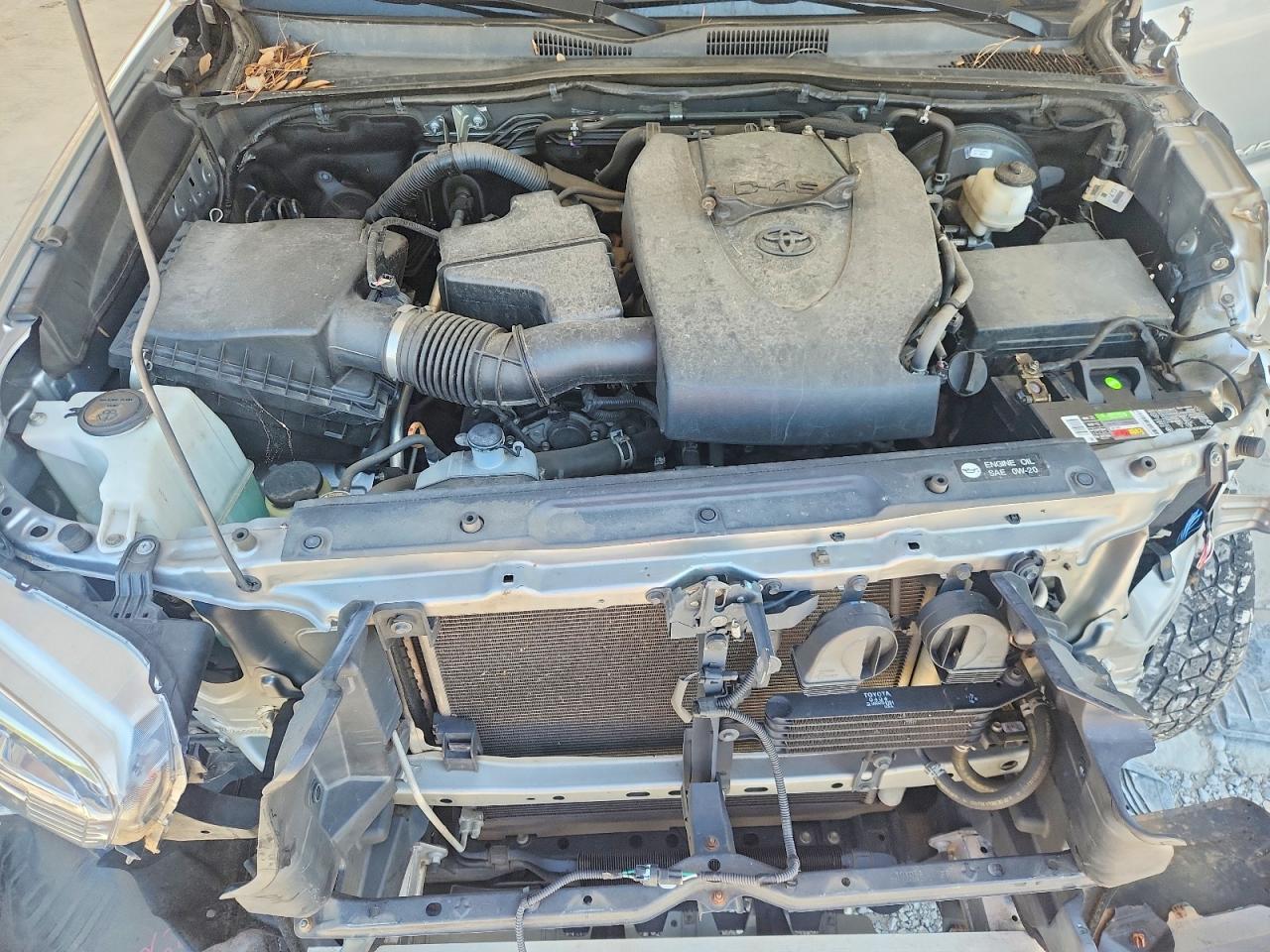 2017 TOYOTA TACOMA SR5 V6 photo 21