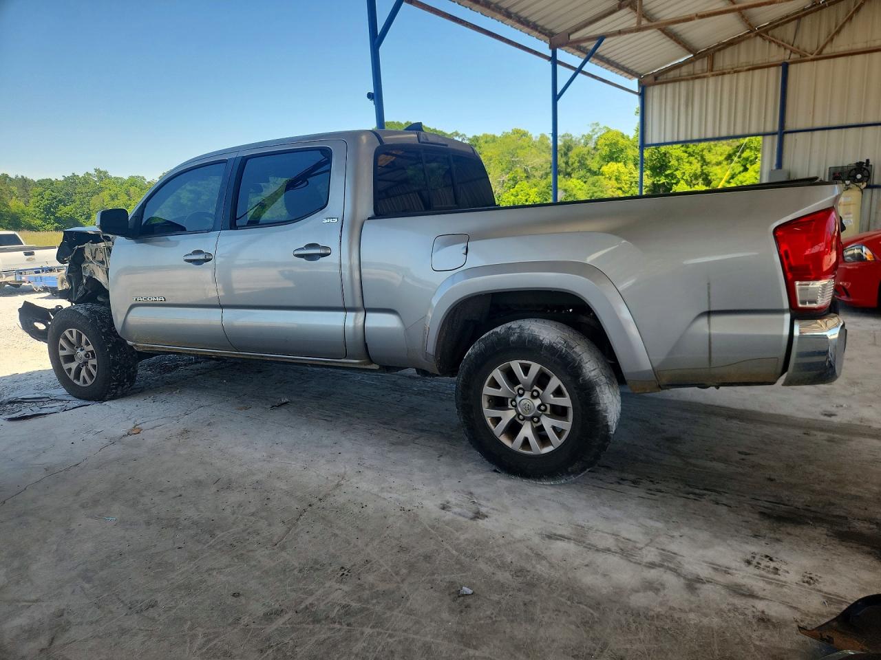 2017 TOYOTA TACOMA SR5 V6 photo 3