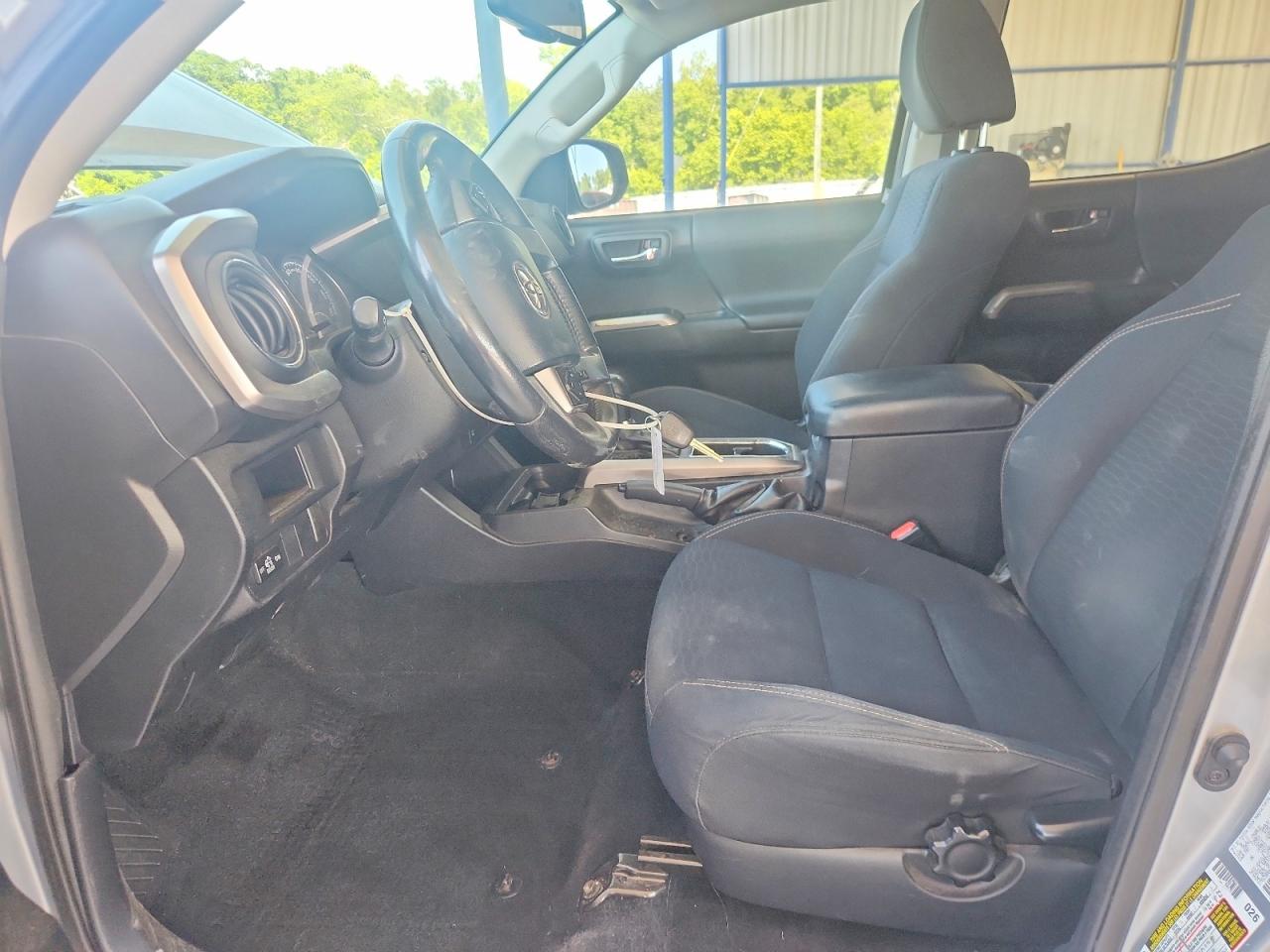 2017 TOYOTA TACOMA SR5 V6 photo 13