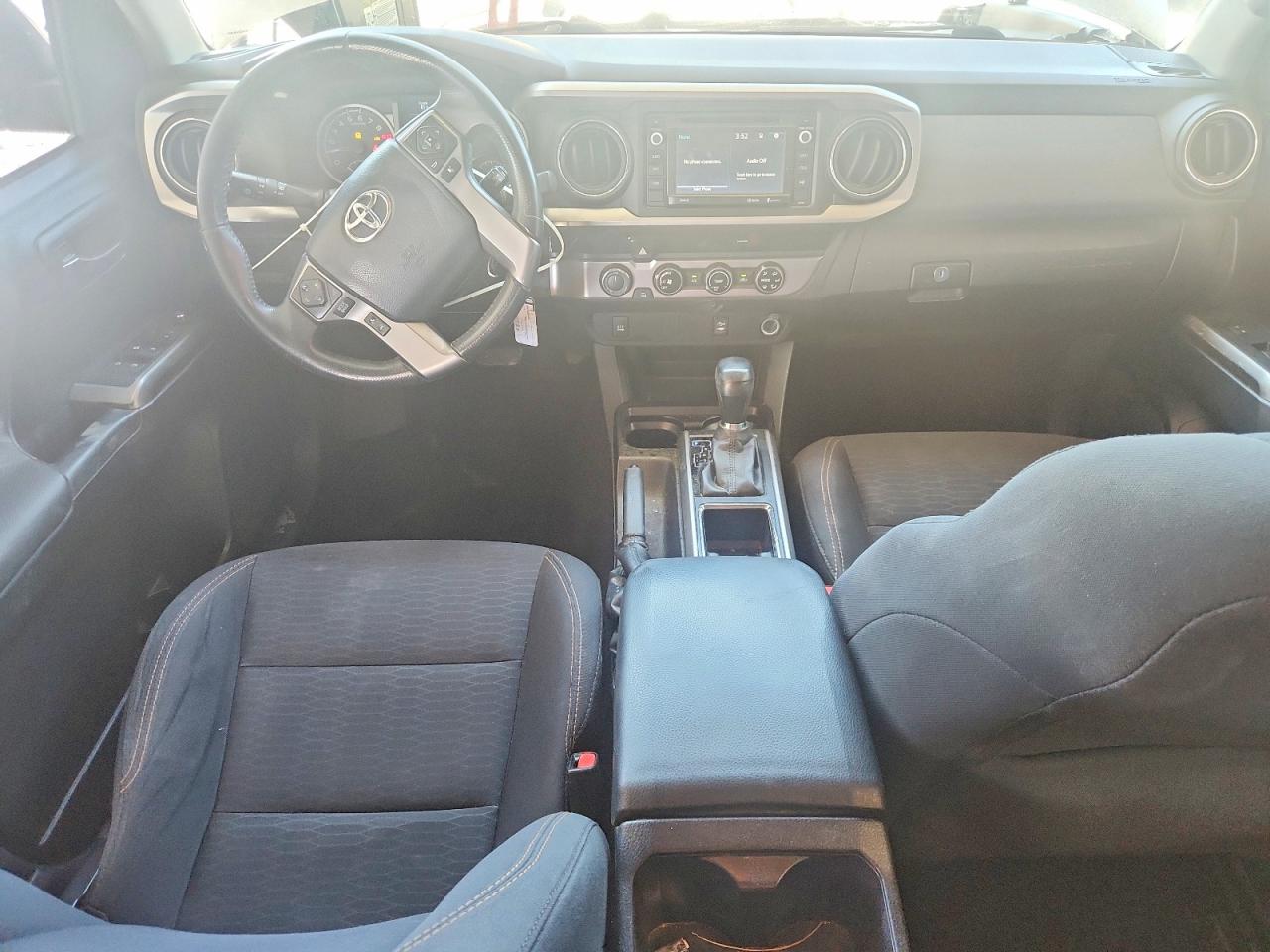 2017 TOYOTA TACOMA SR5 V6 photo 15