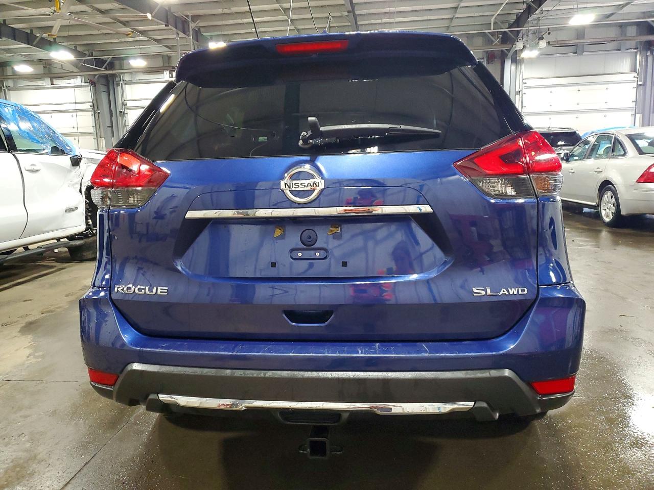 2017 NISSAN ROGUE SL photo 6