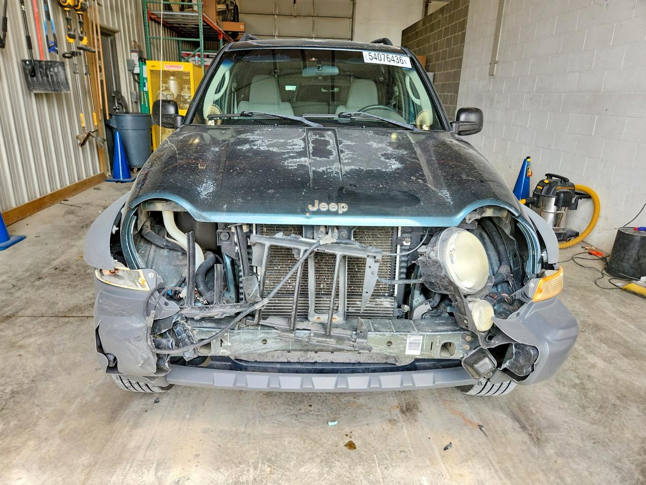 2005 JEEP LIBERTY SPORT photo 13
