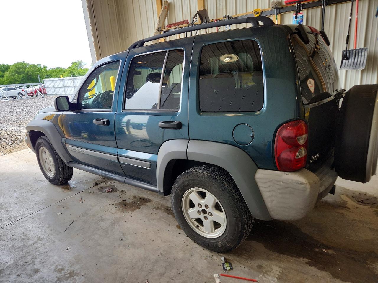 2005 JEEP LIBERTY SPORT photo 4