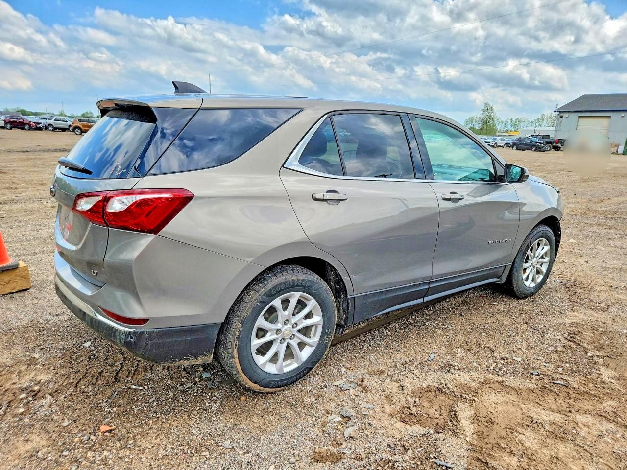 2018 CHEVROLET EQUINOX LT photo 5