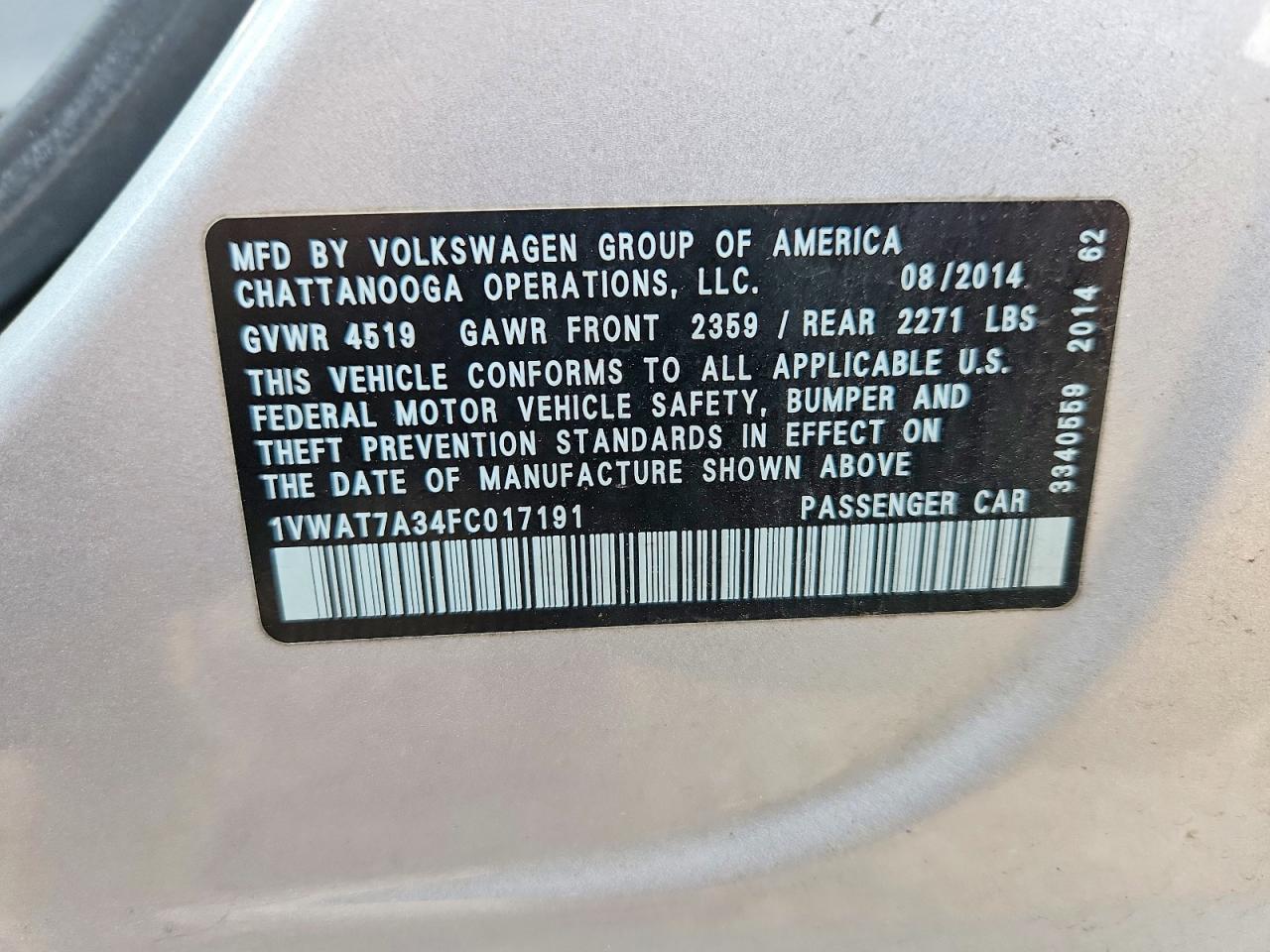 2015 VOLKSWAGEN PASSAT S photo 25