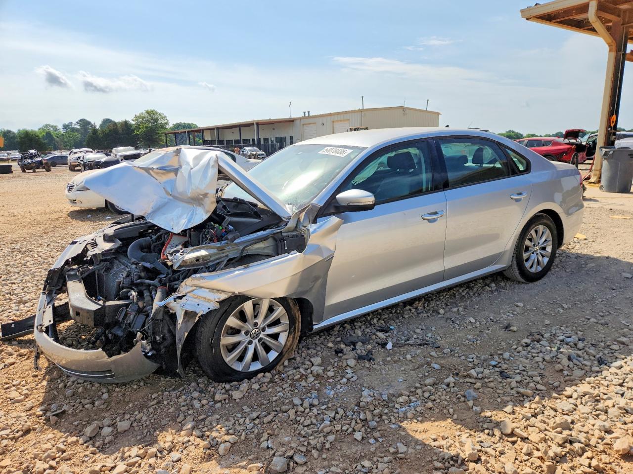 2015 VOLKSWAGEN PASSAT