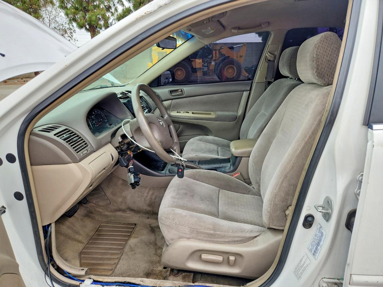 2003 TOYOTA CAMRY LE photo 19