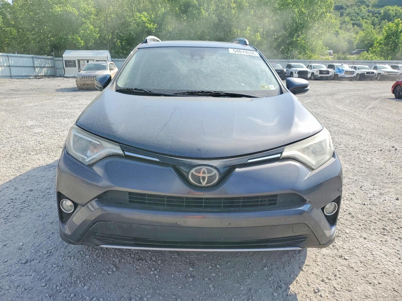 2018 TOYOTA RAV4 XLE photo 13