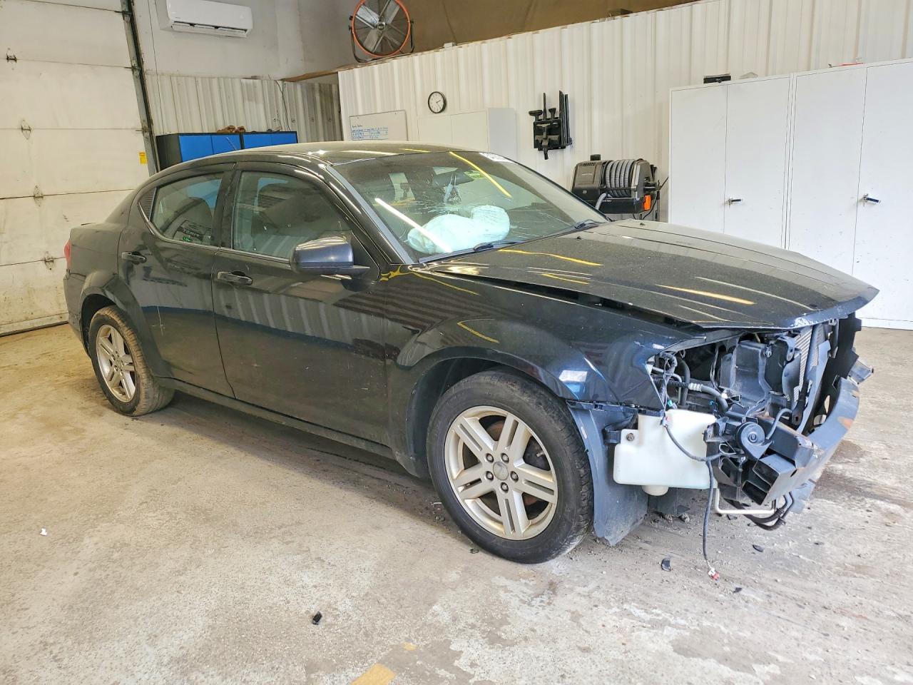 2013 DODGE AVENGER SXT photo 4