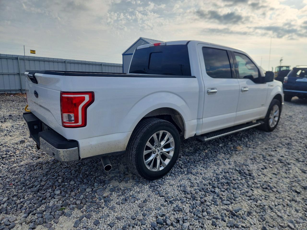 2017 FORD F150 SUPERCREW photo 7