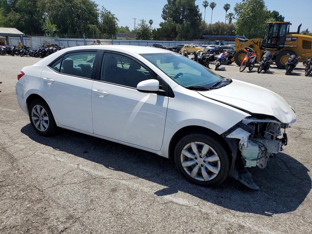 2016 TOYOTA COROLLA LE photo 4