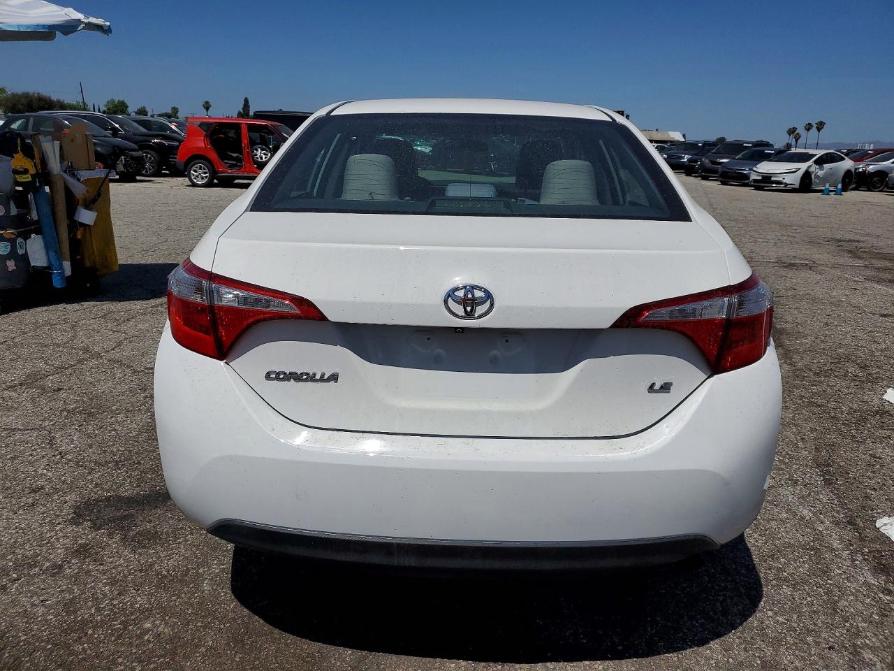 2016 TOYOTA COROLLA LE photo 6