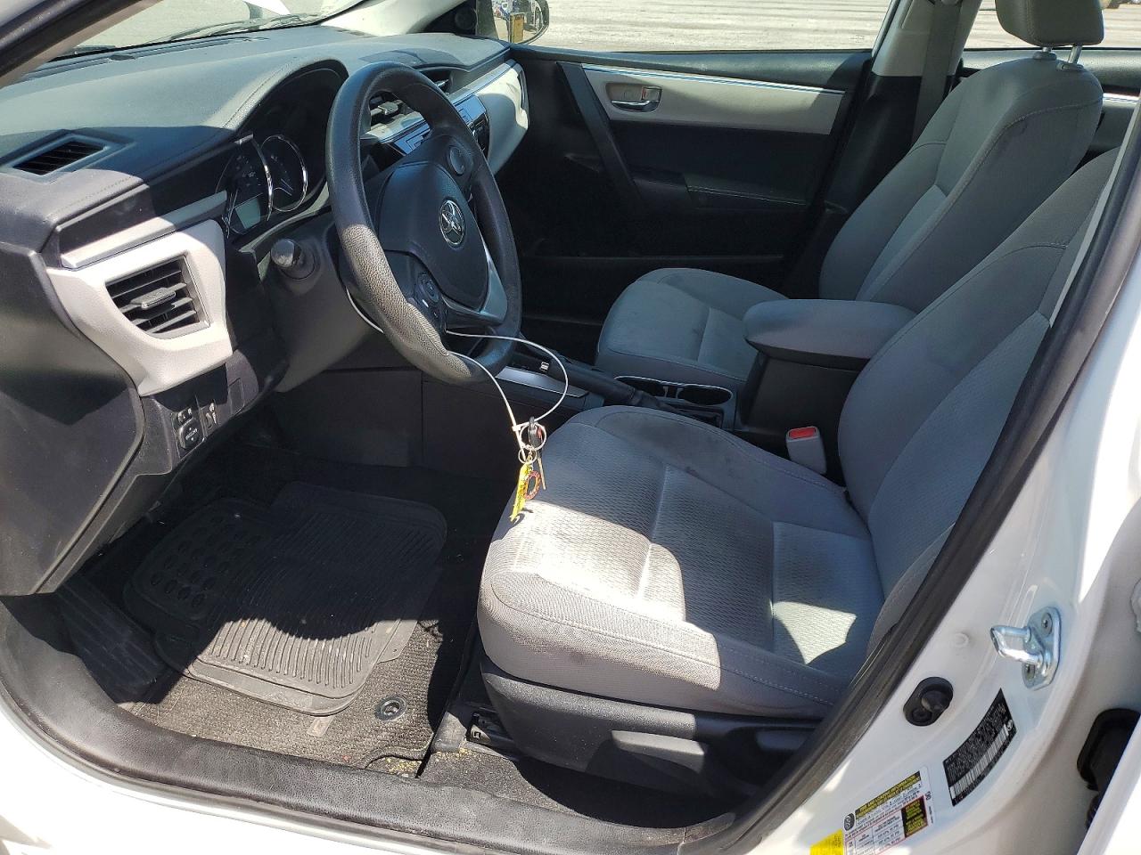 2016 TOYOTA COROLLA LE photo 7