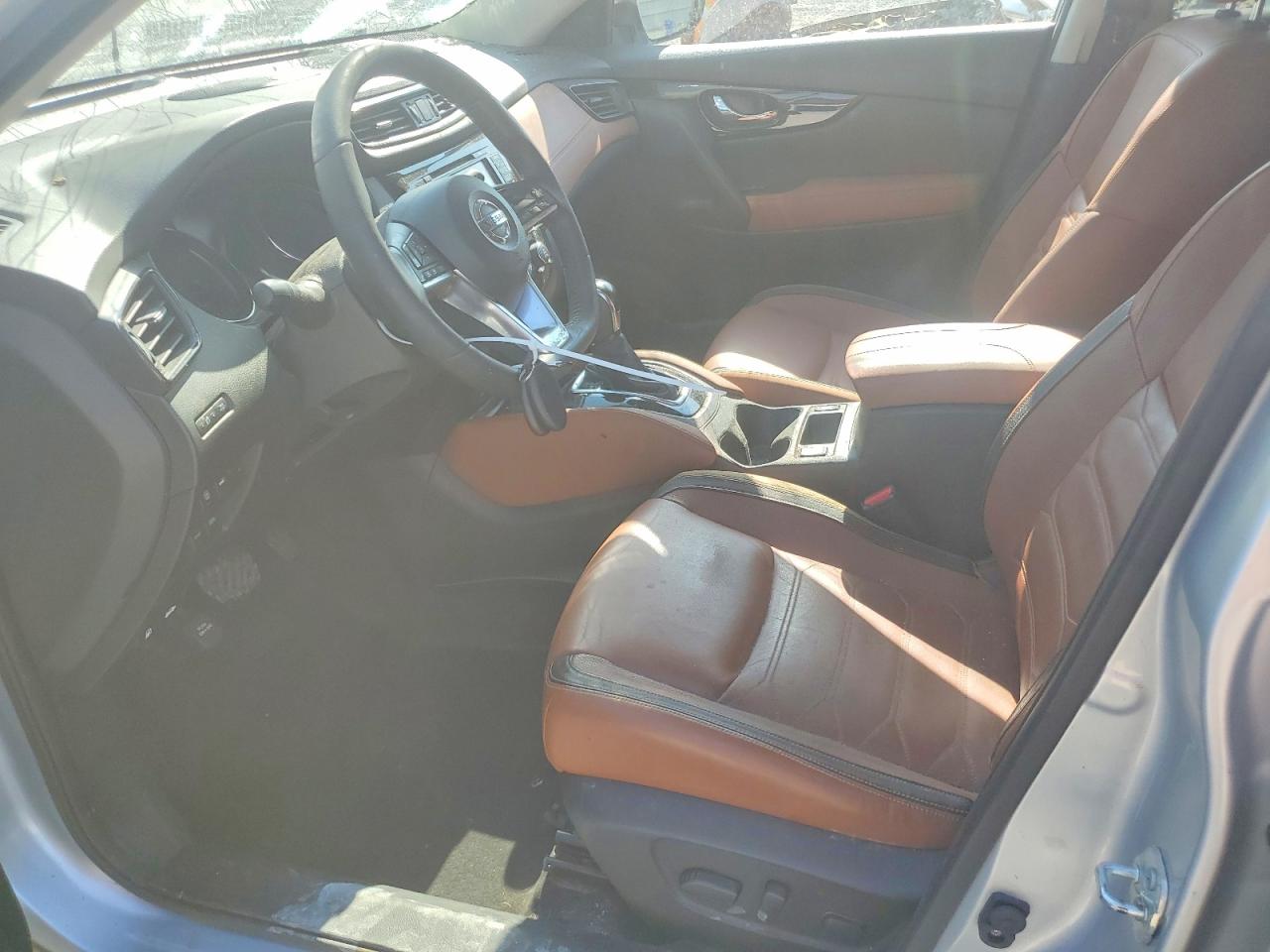 2017 NISSAN ROGUE SL photo 13