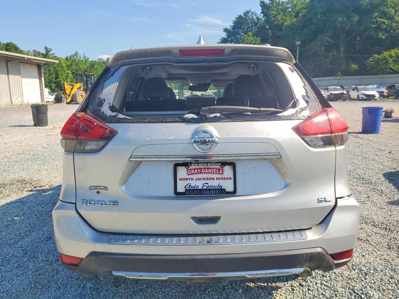 2017 NISSAN ROGUE SL photo 11