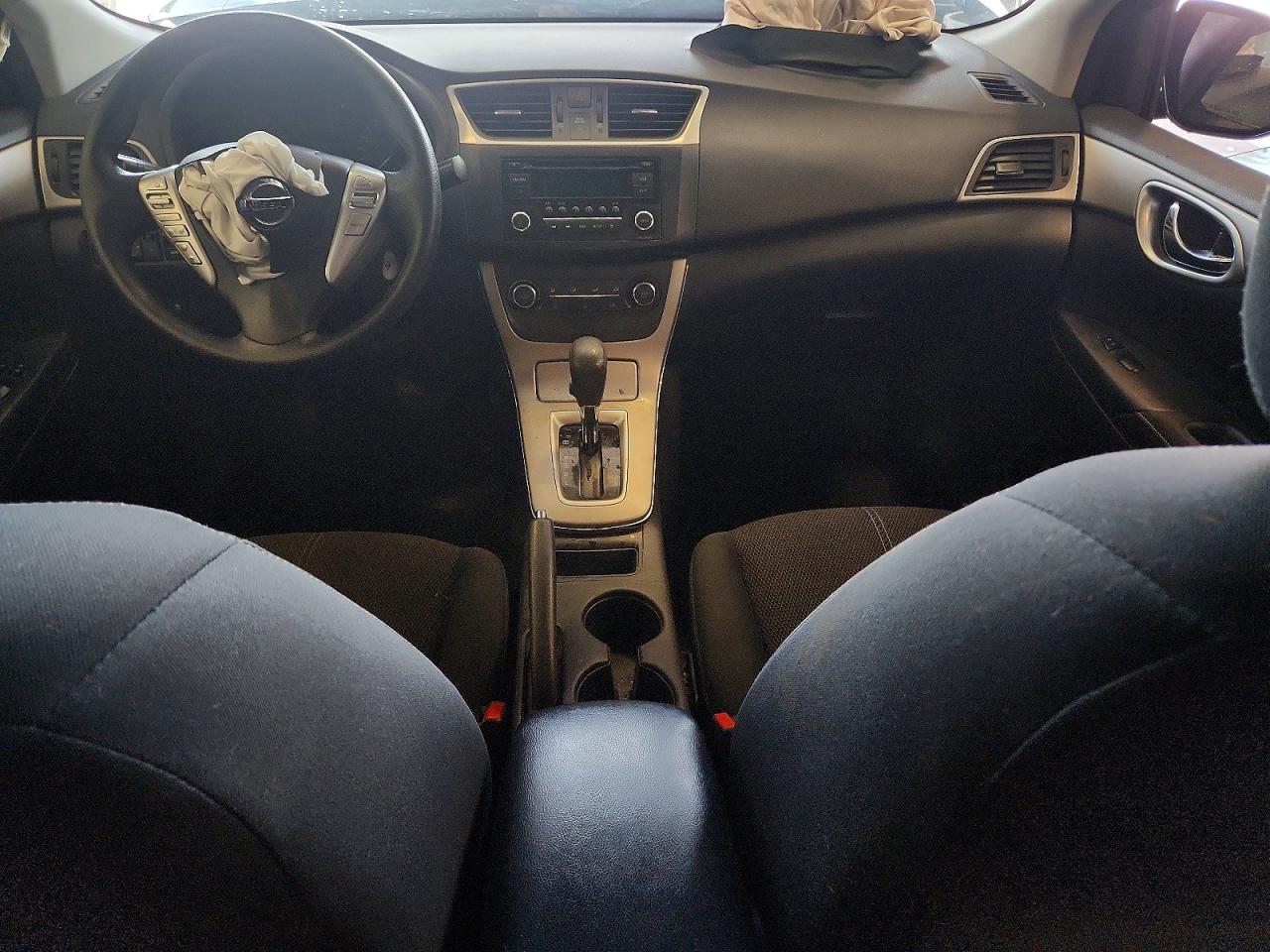 2015 NISSAN SENTRA S photo 22