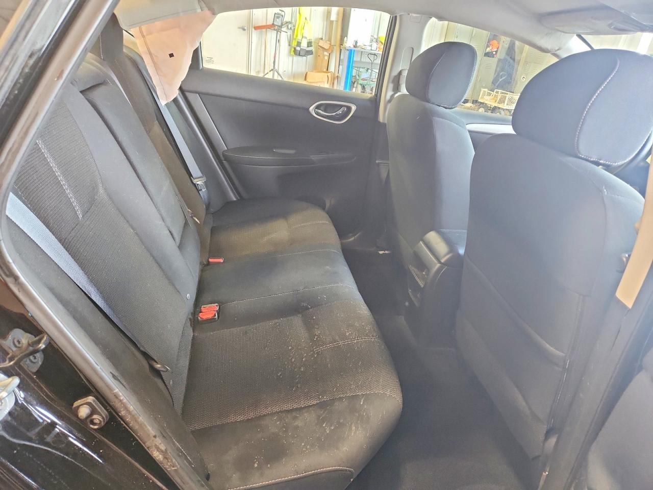 2015 NISSAN SENTRA S photo 28