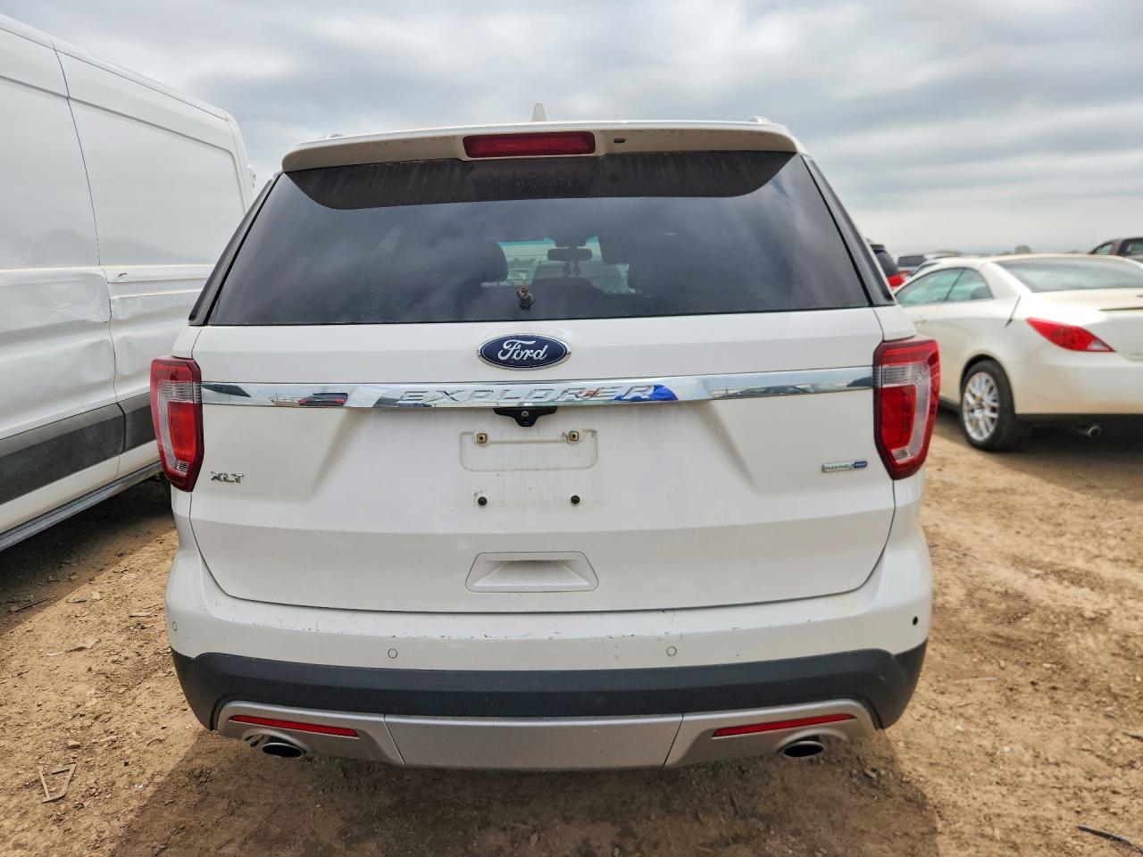 2016 FORD EXPLORER photo 11