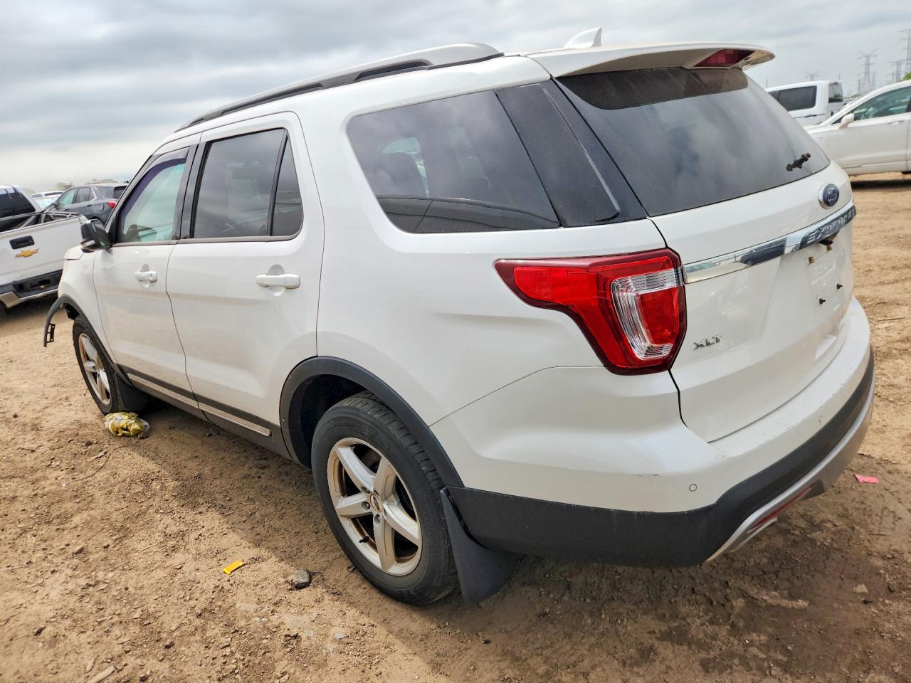 2016 FORD EXPLORER photo 3
