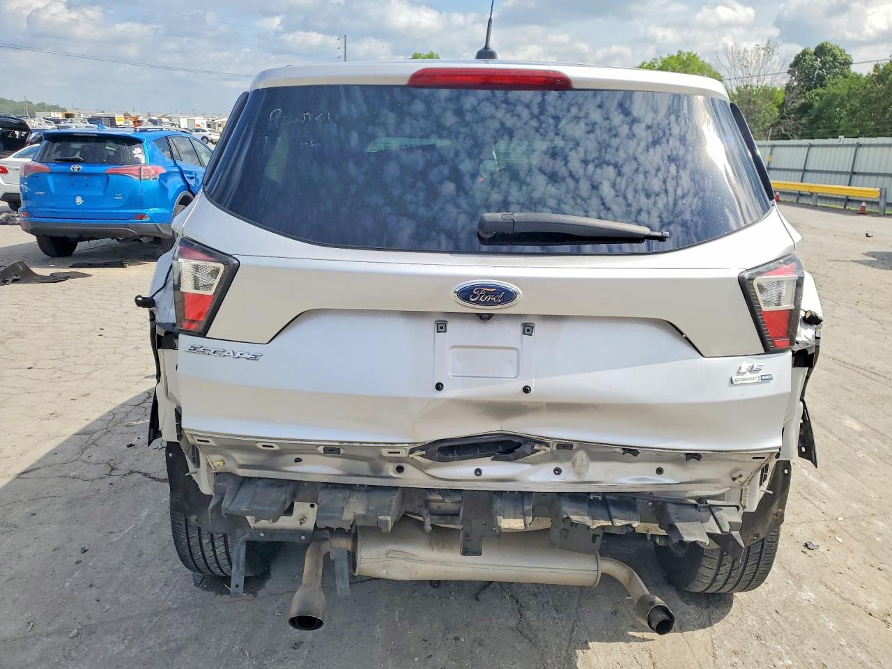 2017 FORD ESCAPE SE photo 6