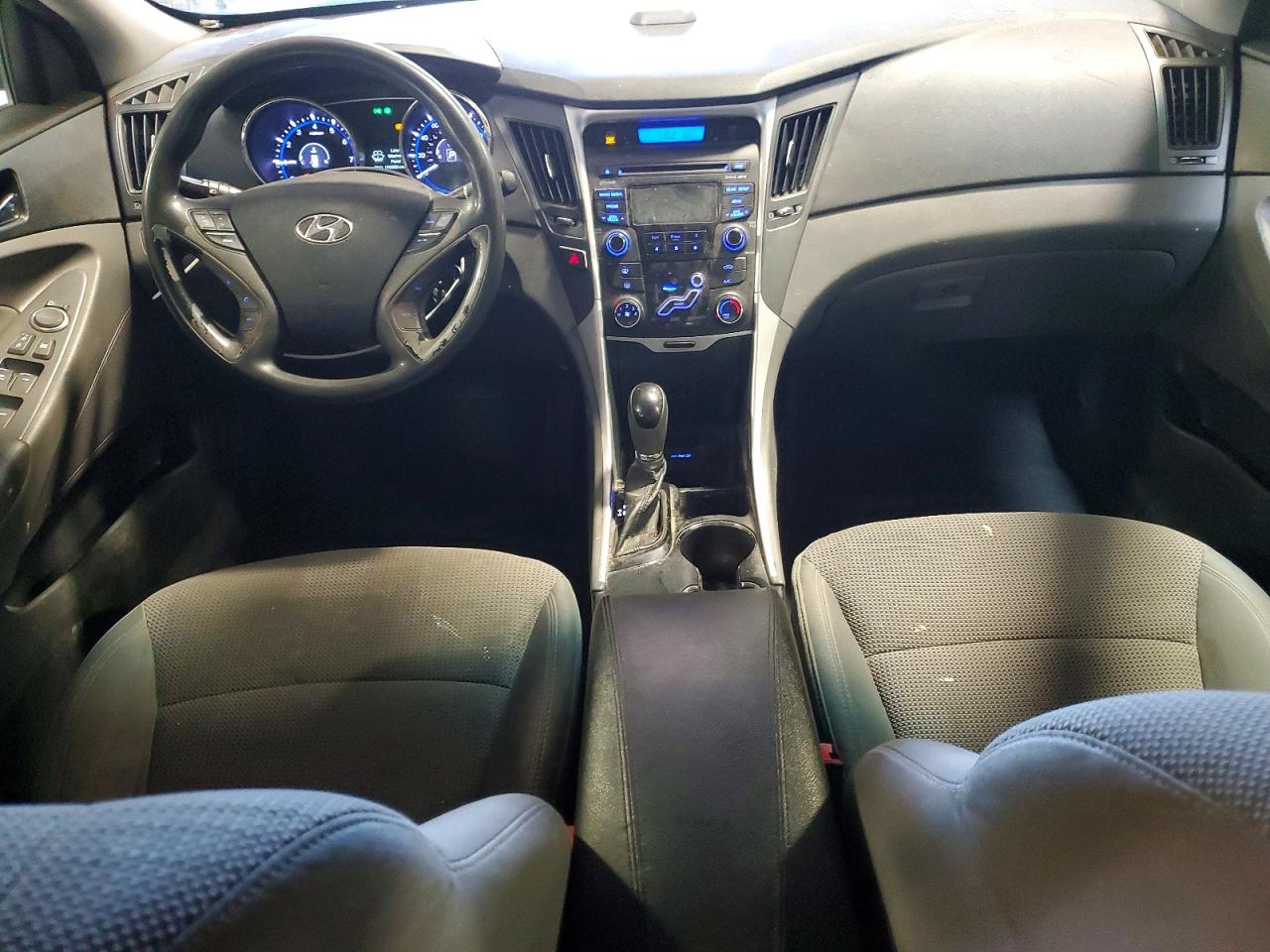 2013 HYUNDAI SONATA GLS photo 15