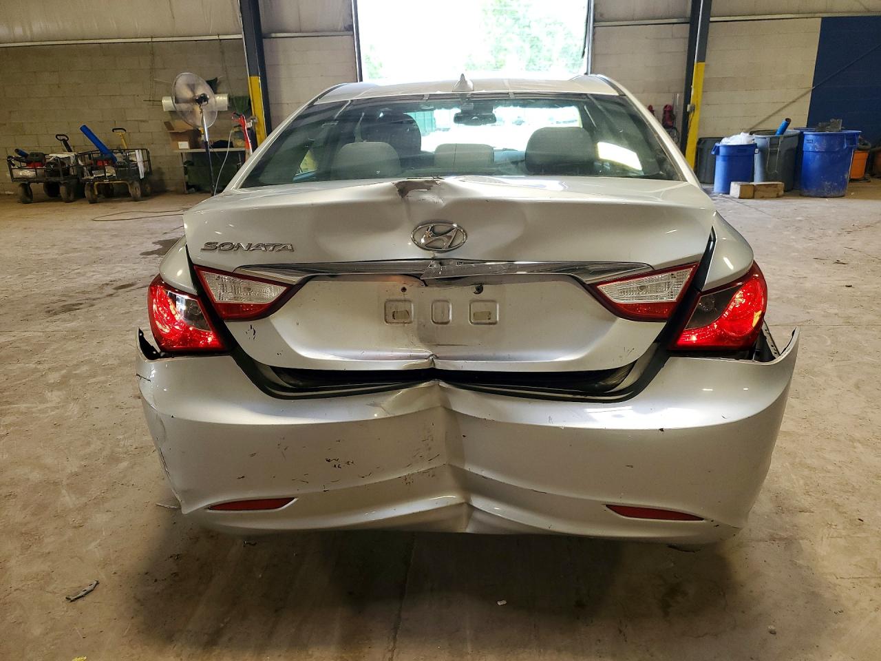 2013 HYUNDAI SONATA GLS photo 11