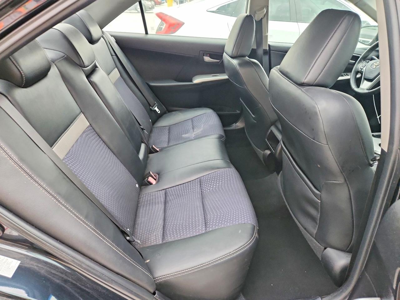 2012 TOYOTA CAMRY SE photo 10