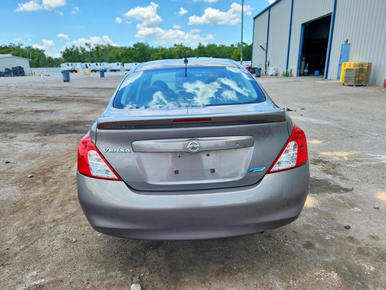 2014 NISSAN VERSA 1.6 S PLUS photo 16