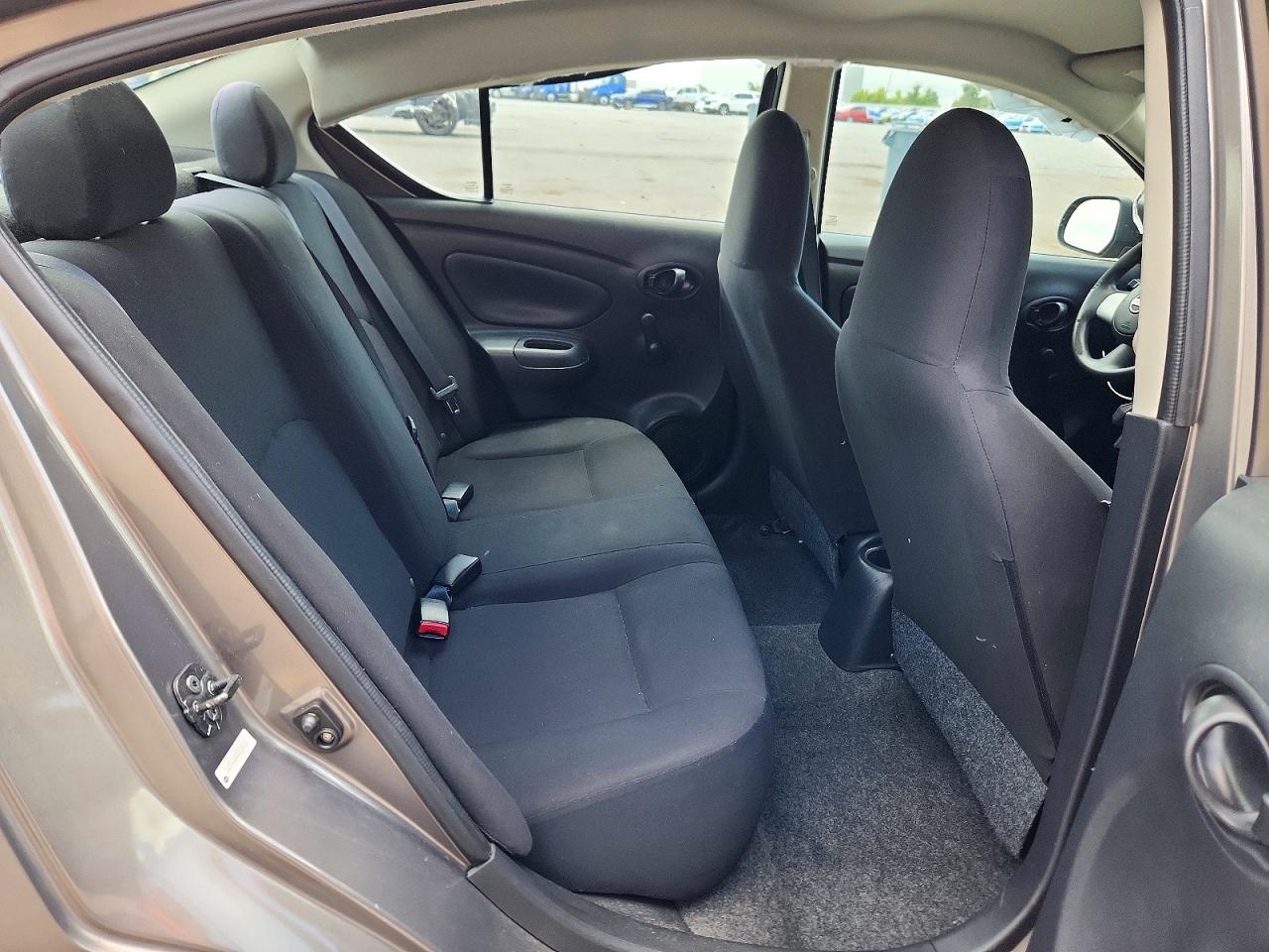 2014 NISSAN VERSA 1.6 S PLUS photo 28