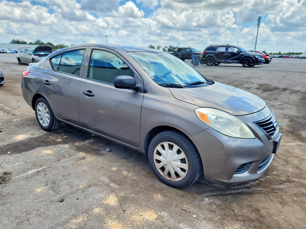 2014 NISSAN VERSA 1.6 S PLUS photo 10