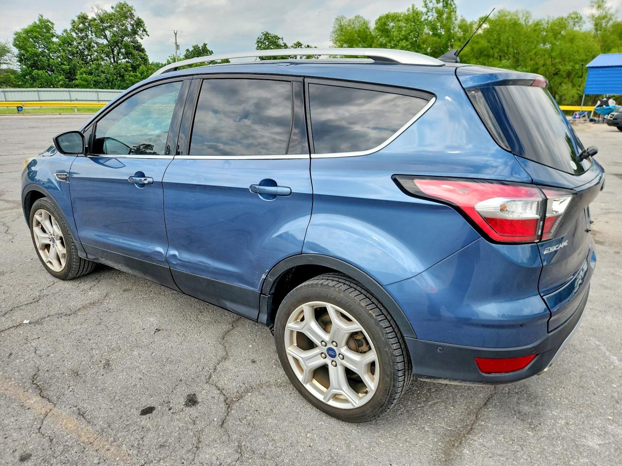 2018 FORD ESCAPE TITANIUM photo 4
