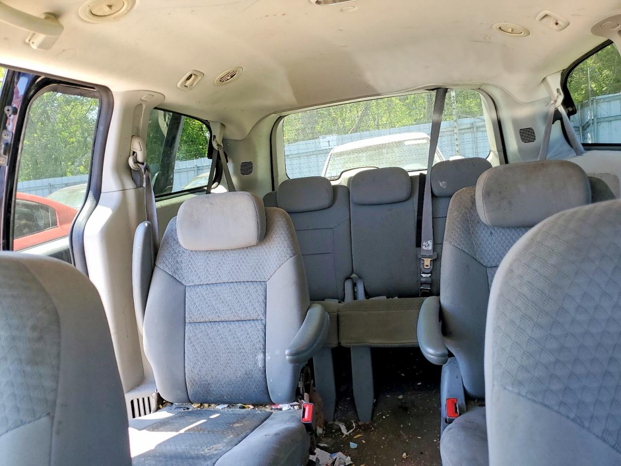 2010 DODGE GRAND CARAVAN SE photo 19