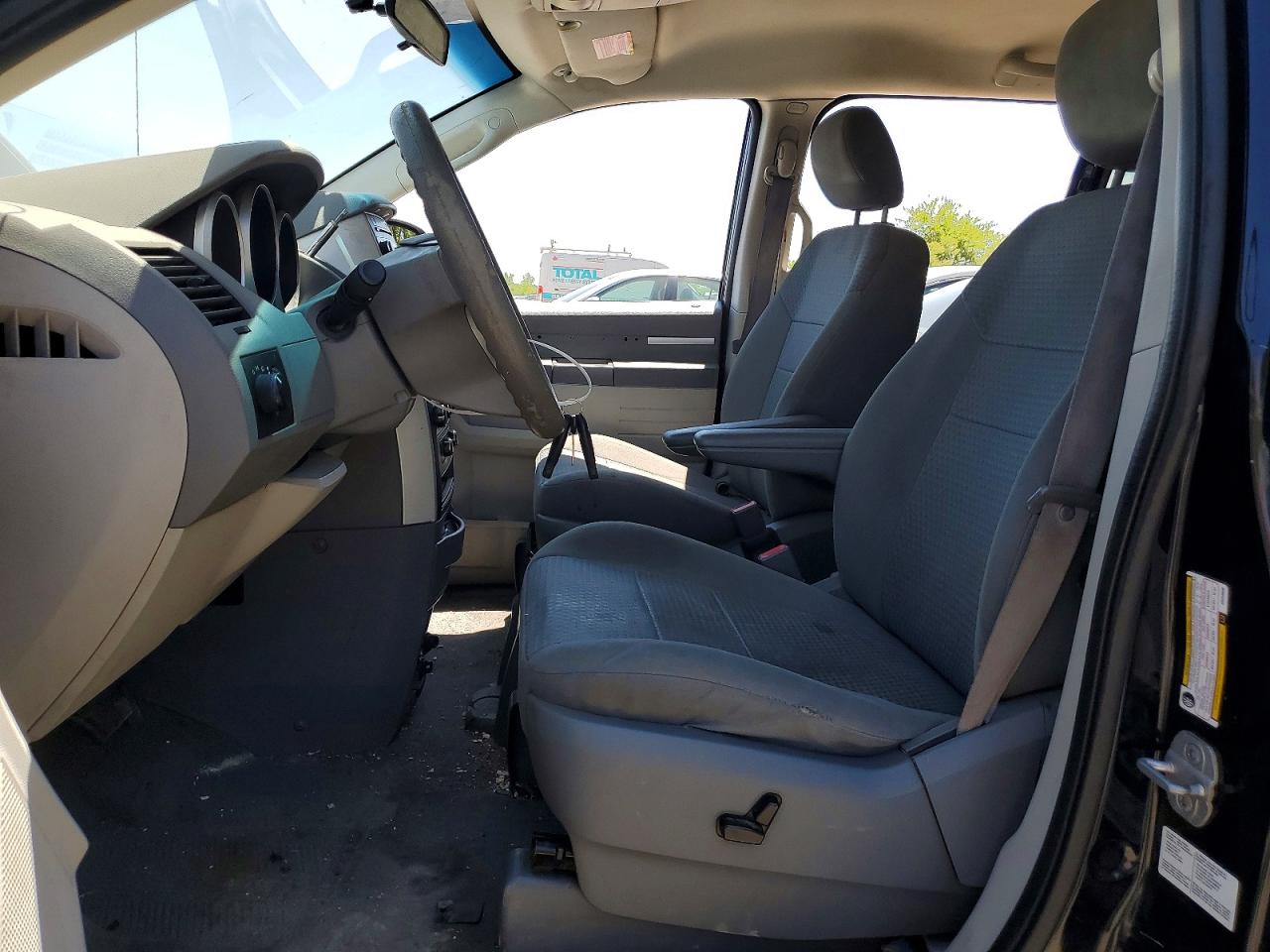 2010 DODGE GRAND CARAVAN SE photo 13