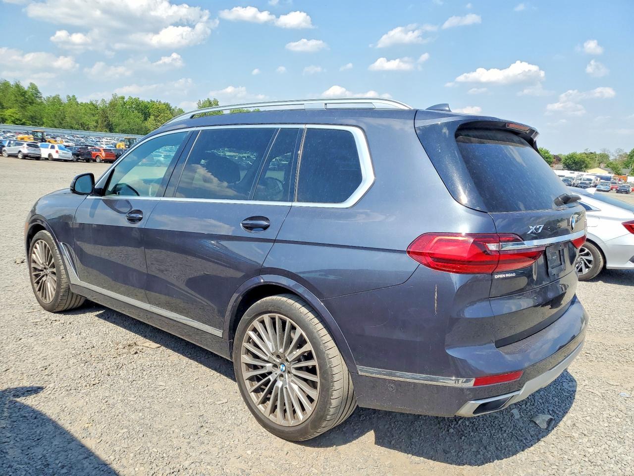 2019 BMW X7 XDRIVE50I photo 3